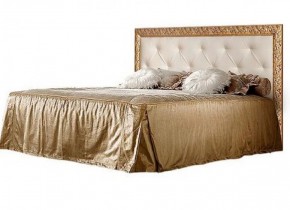 Кровать 2-х спальная (1,4 м) Тиффани штрих-лак/золото с мягким изголовьем (ТФКР140-2) в Серове - serov.ok-mebel.com | фото