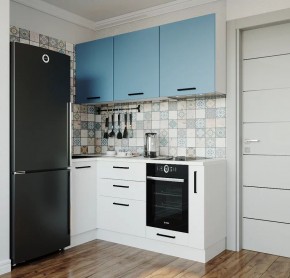 Кухонный гарнитур угловой Капри 1000*1800 (Стол. 26мм) в Серове - serov.ok-mebel.com | фото