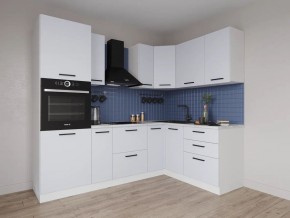 Кухонный гарнитур угловой Смоки 2400*1600 (Стол. 26мм) в Серове - serov.ok-mebel.com | фото