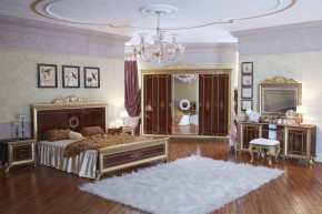 Спальный гарнитур Версаль (модульная) в Серове - serov.ok-mebel.com | фото